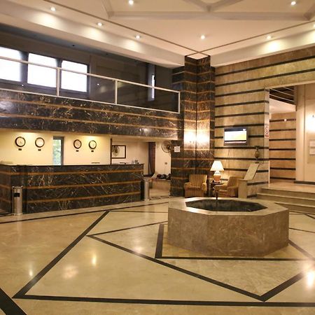 Carlton Tower Hotel Λαχόρη Εξωτερικό φωτογραφία