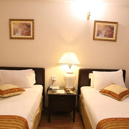 Carlton Tower Hotel Λαχόρη Εξωτερικό φωτογραφία
