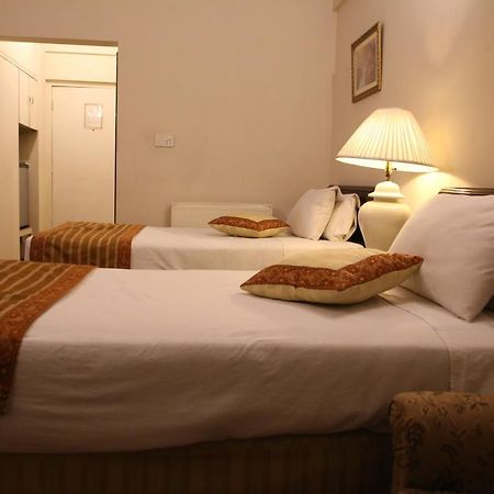 Carlton Tower Hotel Λαχόρη Εξωτερικό φωτογραφία
