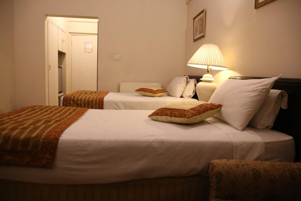 Carlton Tower Hotel Λαχόρη Εξωτερικό φωτογραφία