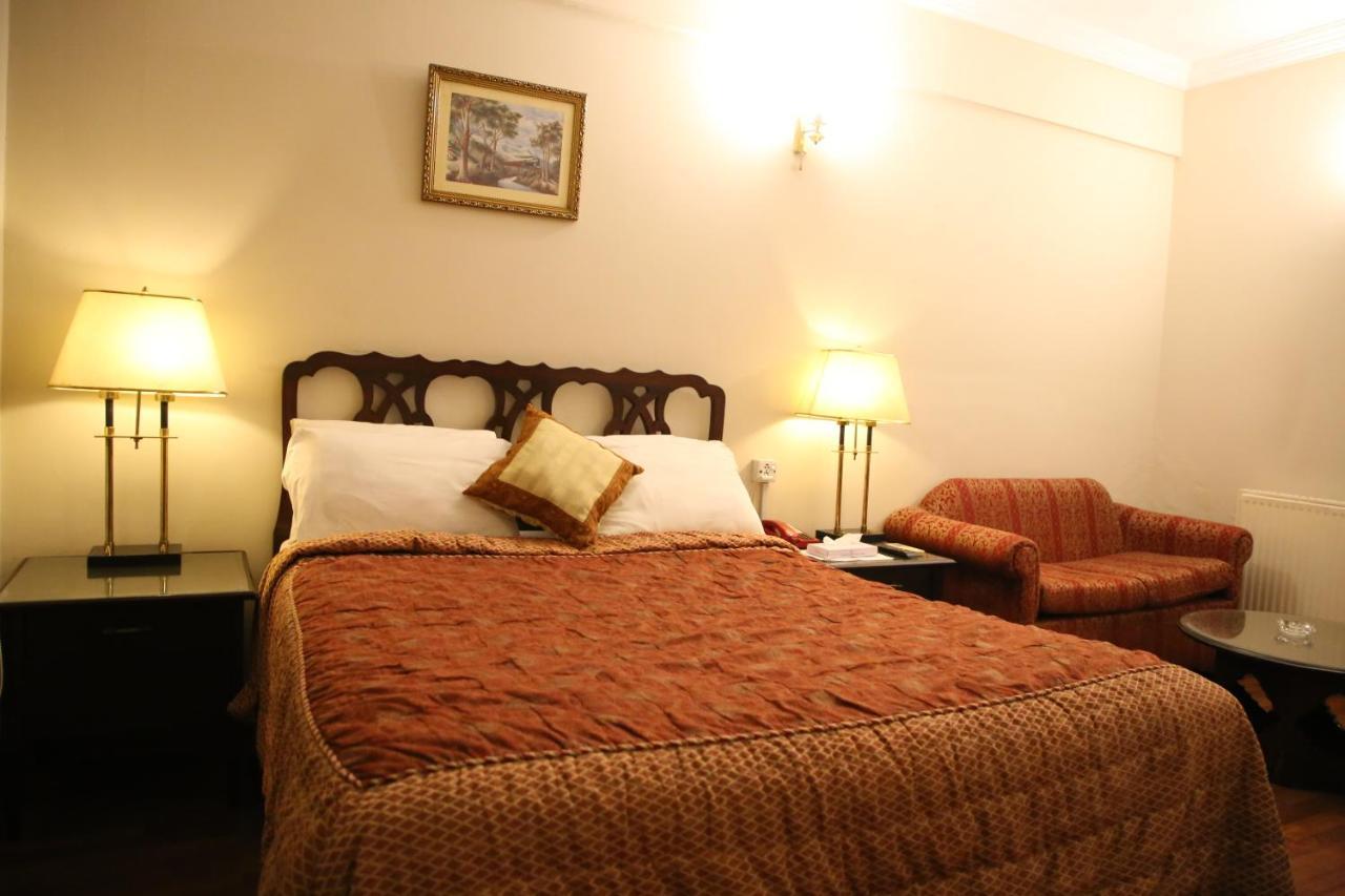 Carlton Tower Hotel Λαχόρη Εξωτερικό φωτογραφία