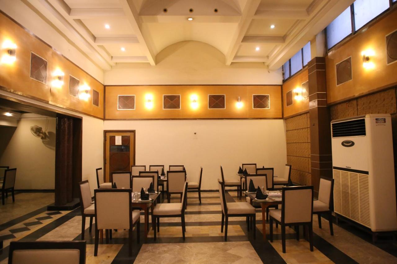 Carlton Tower Hotel Λαχόρη Εξωτερικό φωτογραφία