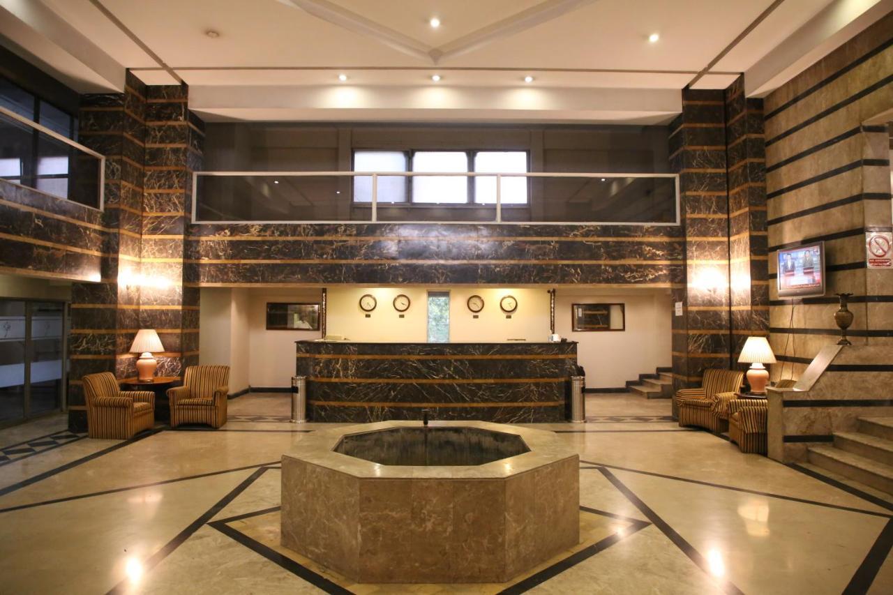 Carlton Tower Hotel Λαχόρη Εξωτερικό φωτογραφία