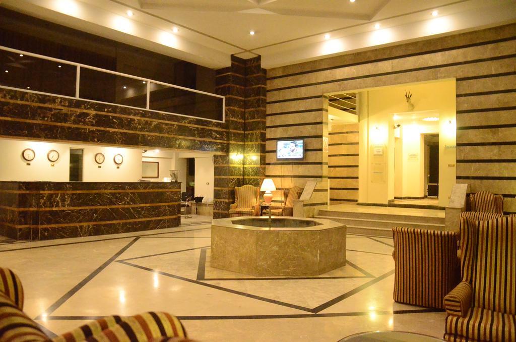 Carlton Tower Hotel Λαχόρη Εξωτερικό φωτογραφία