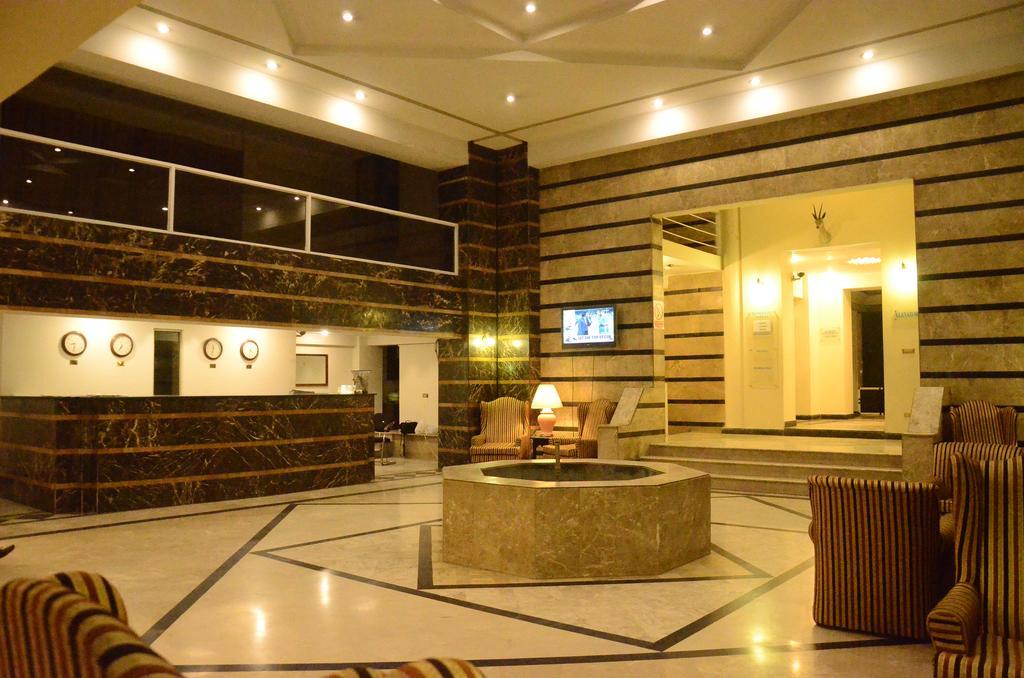 Carlton Tower Hotel Λαχόρη Εξωτερικό φωτογραφία